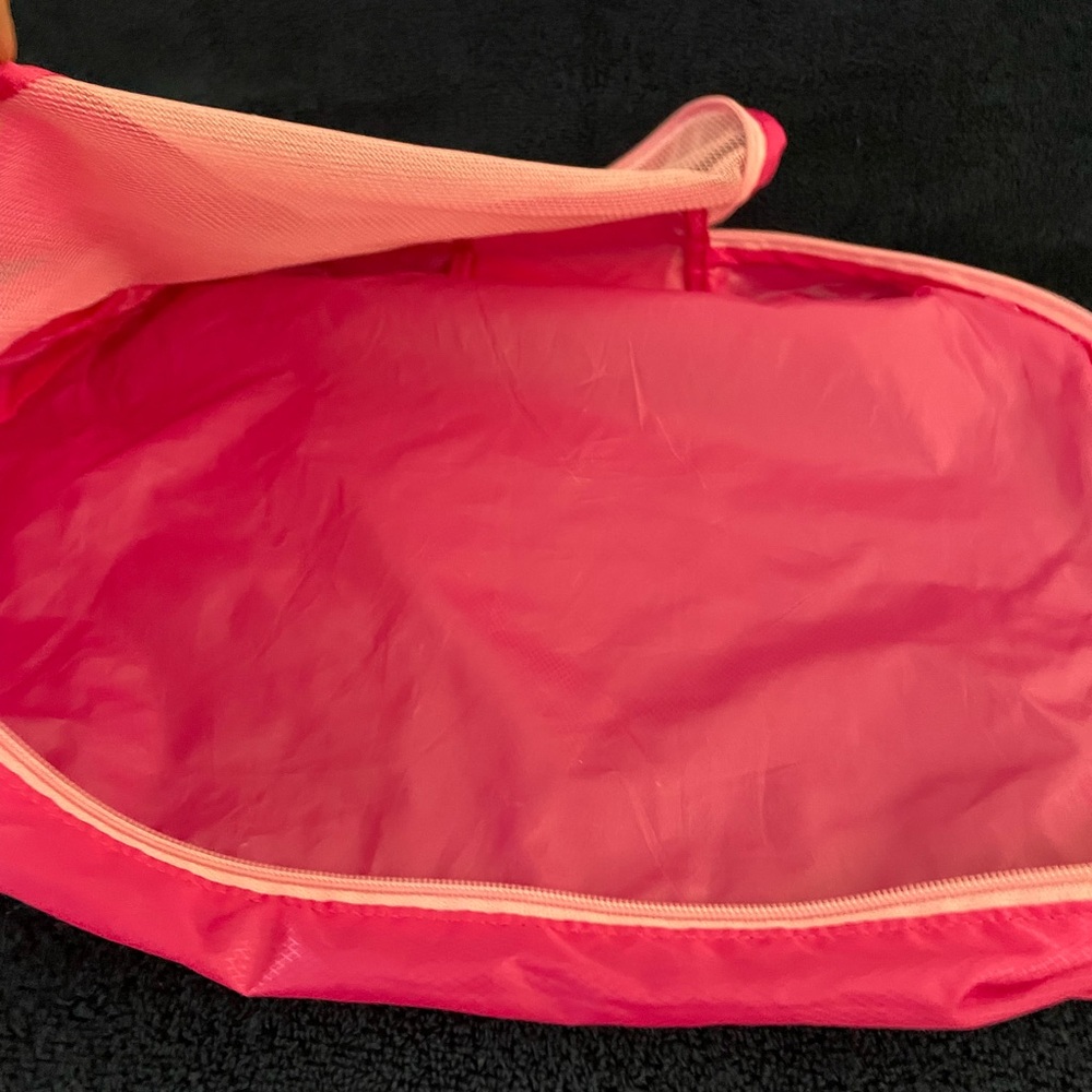 MYTAGALONGS Pink Mesh Bags and Traveling Cubes Set of 9 - Picture 7 of 16